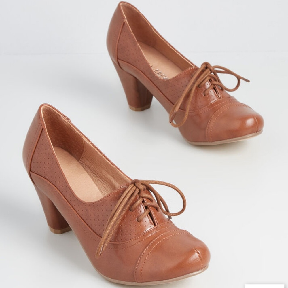 ModCloth Chelsea Crew Heeled Lace Up Shoes